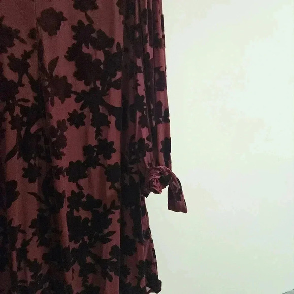 Calvin Klein Burnout Dress - Picture 3 of 8